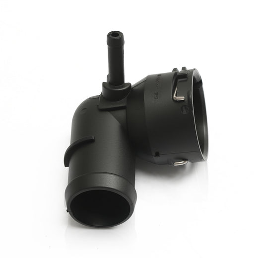 Coolant pipe connector