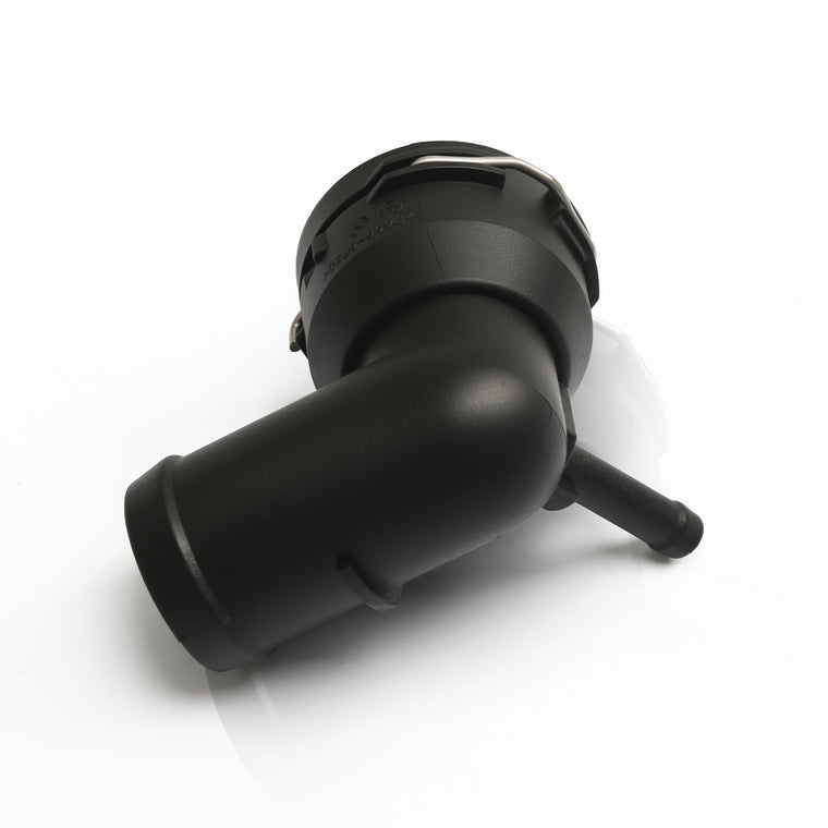 Coolant pipe connector